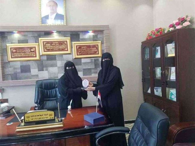 تنمية المرأة تكرّم الوكيل المساعد لشؤون المرأة في المهرة
