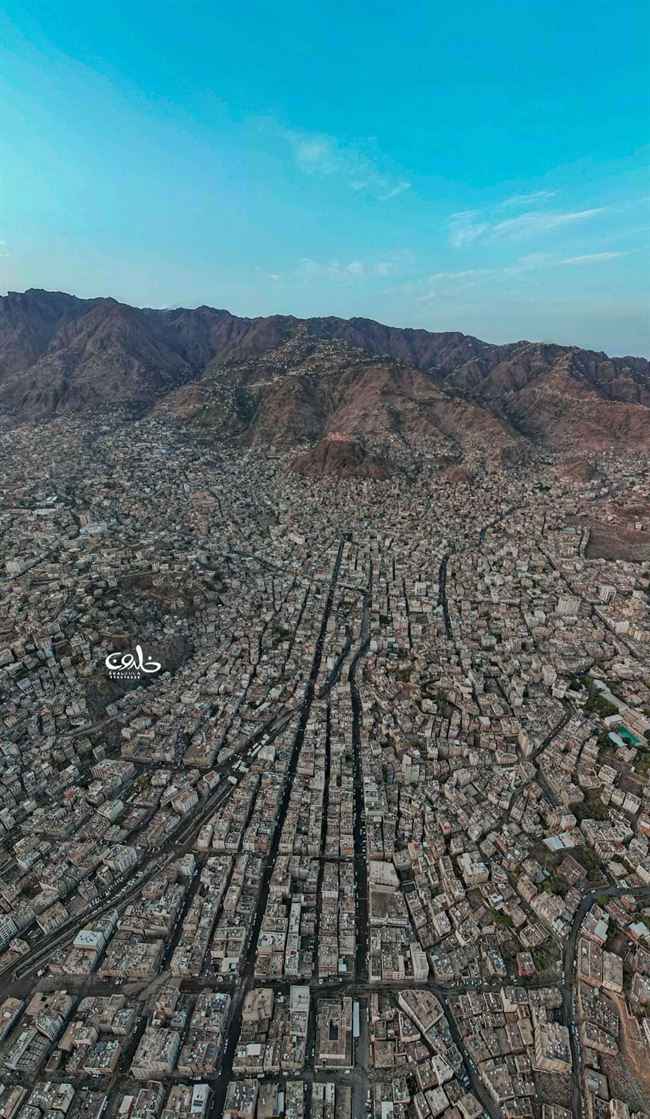 فتح طرق رئيسية بتعز مقابل توسعة رحلات مطار صنعاء لدول جديدة.. كشف اخر شروط للطرفين