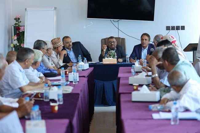 إجراءات مرتقبة لهيكلة البنك المركزي وضبط سعر صرف العملات وتحصيل إيرادات الدولة من باقي المحافظات