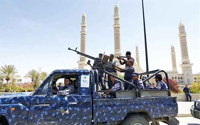 الحوثي ينكل في قبائل طوق صنعاء ويداهم منازلهم ما دفع محافظ المحويت لتقديم استقالته