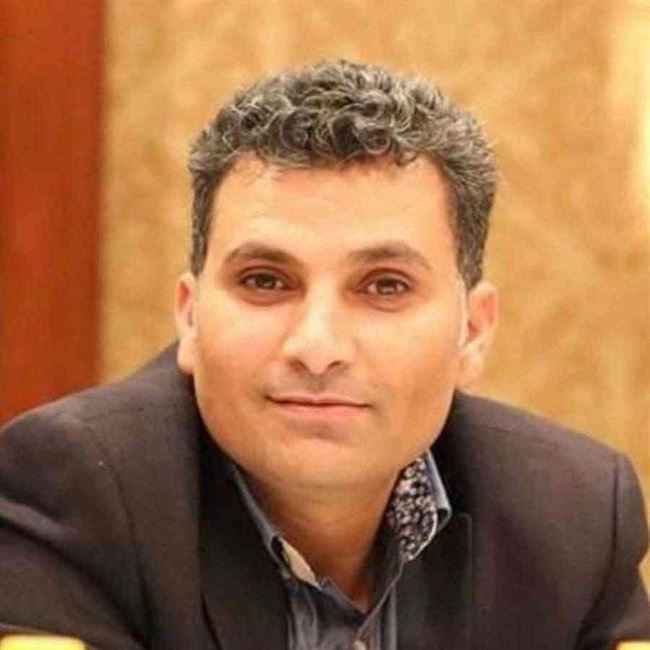 رئيس الشارع : يجب أن نصوب سهامنا نحو العدو الأول لليمنيين