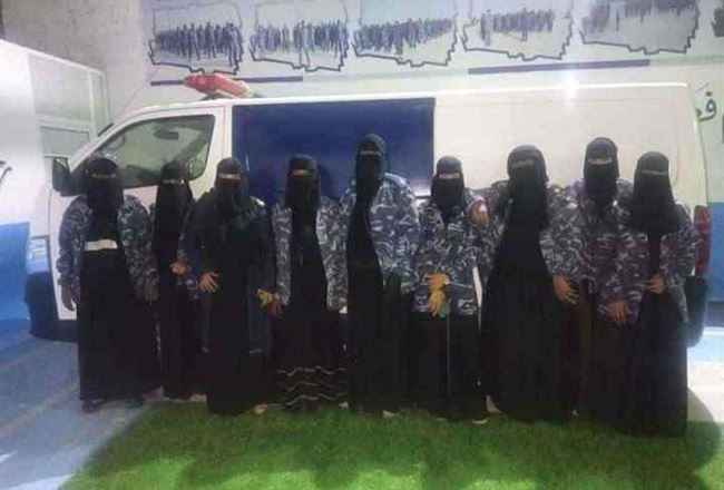 ضبط إمراتان بتهمة السرقة والنشل في المكلا