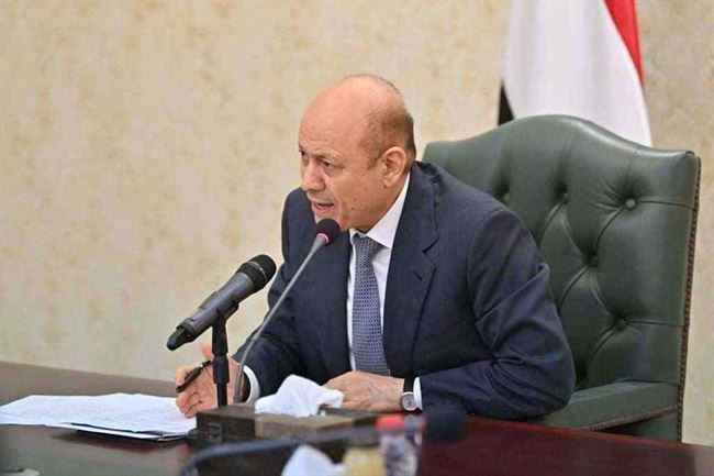 الملف العسكري والسياسي طغى على حساب ملف الاقتصاد والخدمات في برنامج المجلس الرئاسي.. لماذا ؟