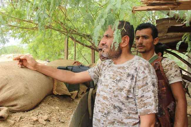 جرائم جسيمة بحق اليمنيين والأشقاء..قائد المنطقة الخامسة يشارك الحوثي في تهريب المخدرات والسلاح