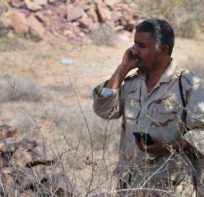 قائد كبير بالجيش من أساتذة الإخوان يشتم الرئيس العليمي القائد الأعلى للقوات المسلحة بألفاظ نابية