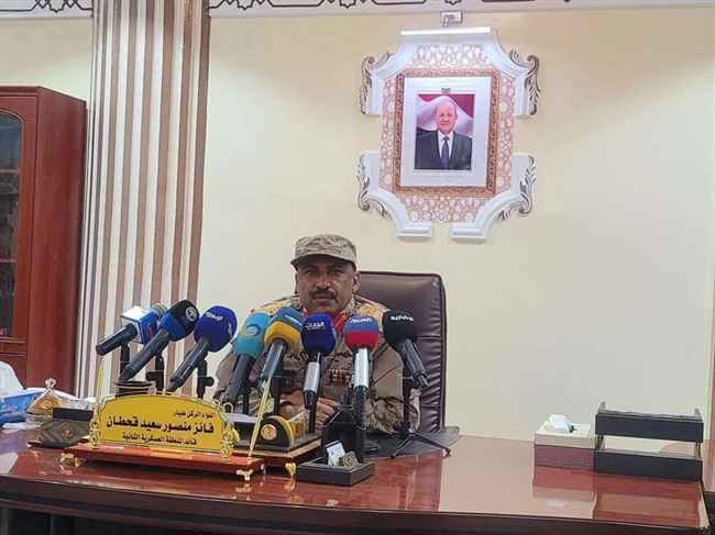 صدم الكثير من الجنود .. أول قرار يصدره قائد المنطقة العسكرية الثانية الجديد بالمكلا