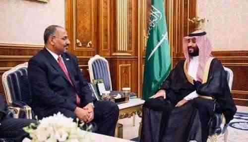 مقرب من الديوان الملكي في السعودية يتحدث عن عيدروس الزبيدي يصفه بهذا الأمر للمره الأولى