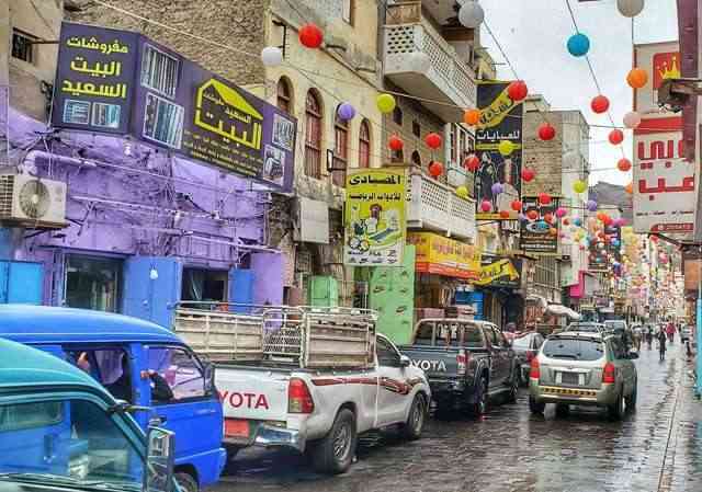 أجواء جميلة في عدن مع هطول أمطار خفيفة ومتوسطة