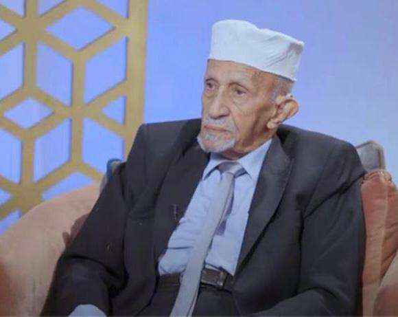 الرئيس رشاد العليمي ينعي المناضل محمد الفسيل .. ويصفه بالبطل الوفي ورجل الدولة