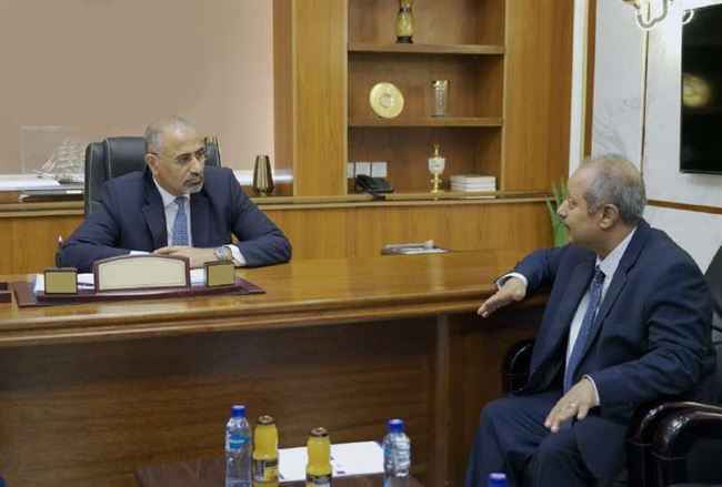 المجلس الرئاسي يؤكد انفتاح حكومته على جميع الاستثمارات الأجنبية بالنفط والغاز