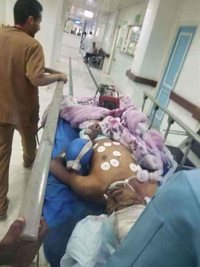 الحوثي يرفض دفن هذه المرأة بمقبرة قتلاه القناديل ويطلق النار على حفار القبور بصنعاء.. صورة