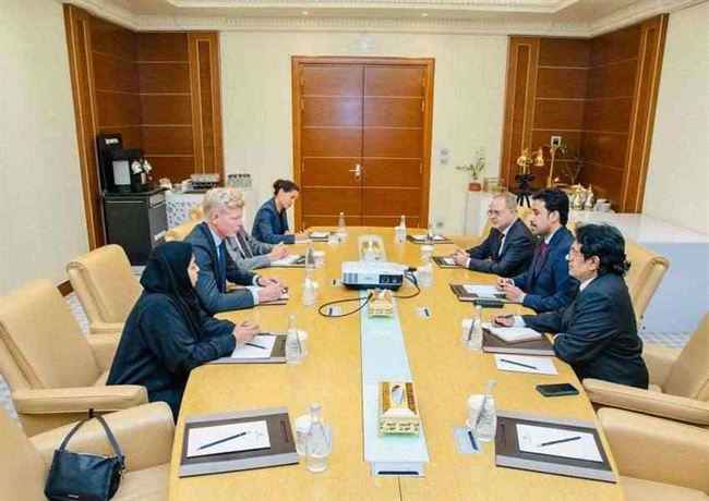 رئيس هيئة التشاور والمصالحة باليمن يلتقي المبعوث الأممي ويبلغه أمر هام