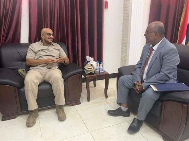 طارق صالح يشدد على ضرورة استكمال دراسة المشاريع التنموية للخوخة من قبل سلطتها