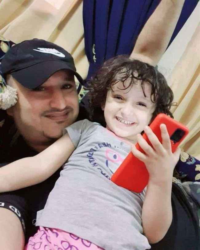 أول تصريح لوالد الطفلة حنين بعد حكم الإعدام لقاتلها