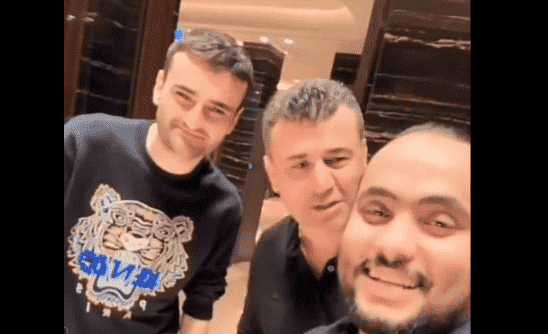 يمني يفاجئ الجميع بإنهاء خلاف دام شهرين بين الشيف التركي العالمي بوراك ووالده