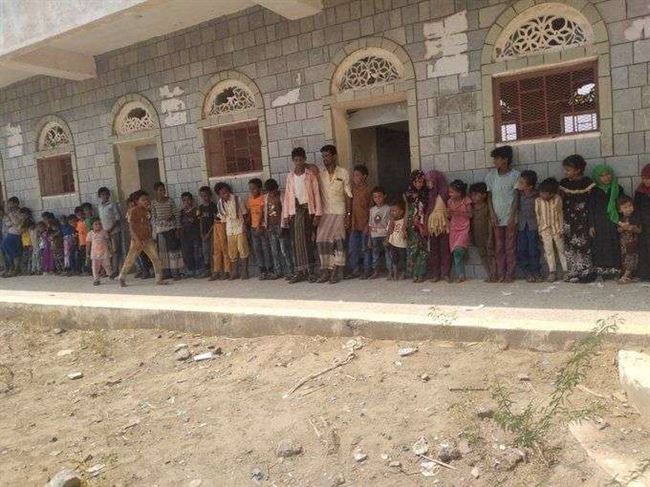 طارق صالح يستجيب لمناشدة الأهالي في ريف حيس