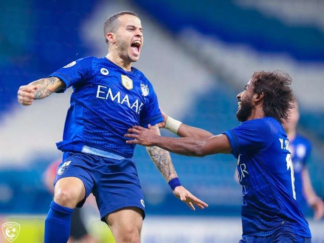 فيروس كورونا يجتاح صفوف لاعبي الهلال ليزيد العدد الى 14 حالة... الأسماء
