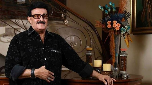 كشف تفاصيل حالة الفنان سمير غانم الصحية