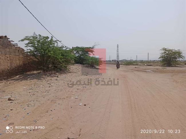 الحوثي يعزل إحدى مديريات الحديدة ويفصلها عن اليمن