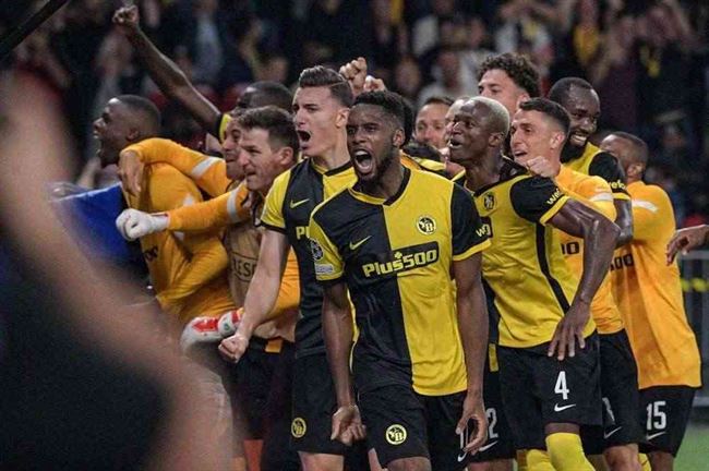 دوري ابطال أوروبا.. يونغ بويز يقلب الطاولة على مانشستر يونايتد في الوقت القاتل
