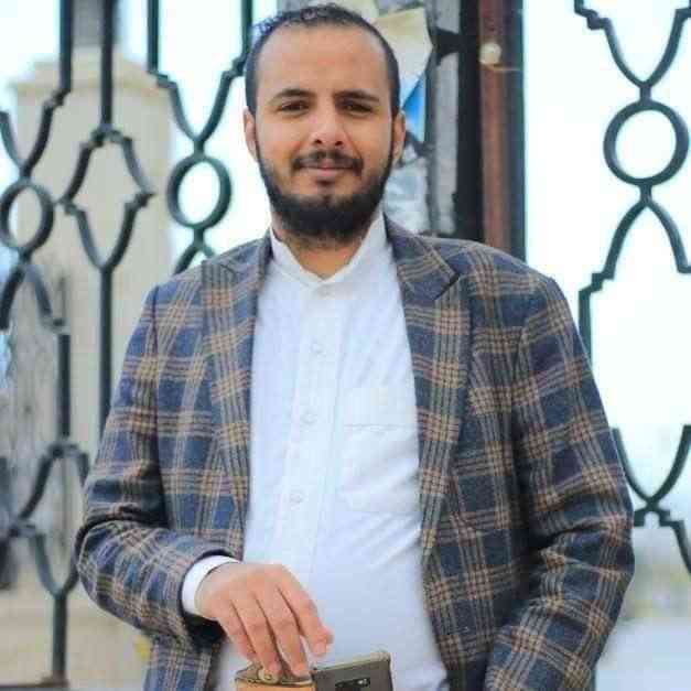 صدمة كبيرة لسكان صنعاء.. مقتل مدير مكتب فنان شهير بالعاصمة بطريقة مروعة .. غرس فاس حاد في جسده