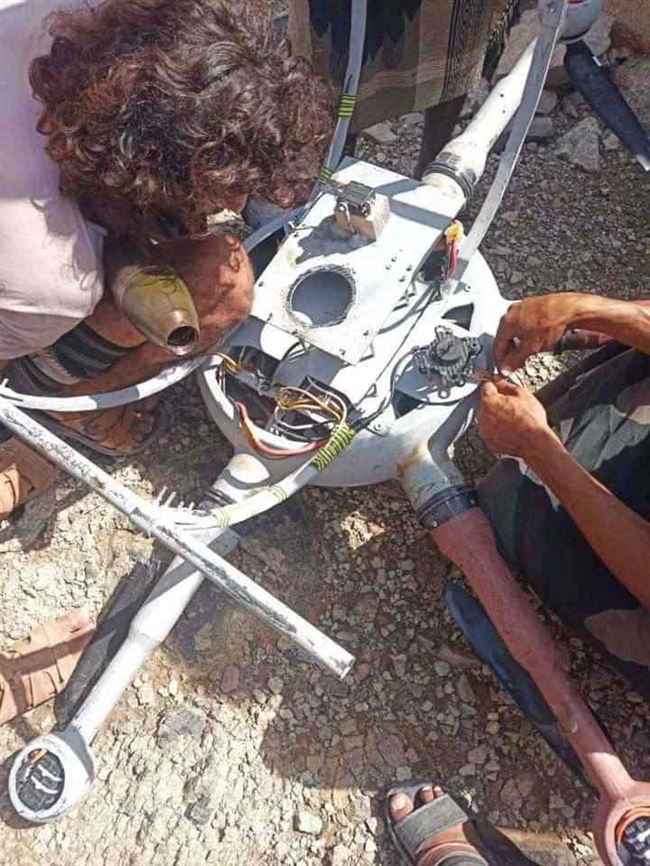 طيران هجومي وتجسسي استخدمه الحوثيون مع المدفعية بـ87 خرق بالساحل
