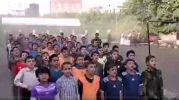 الكشف عن احتجاز الحوثيون لـ  400 طفل في تعز داخل معسكر تجنيد