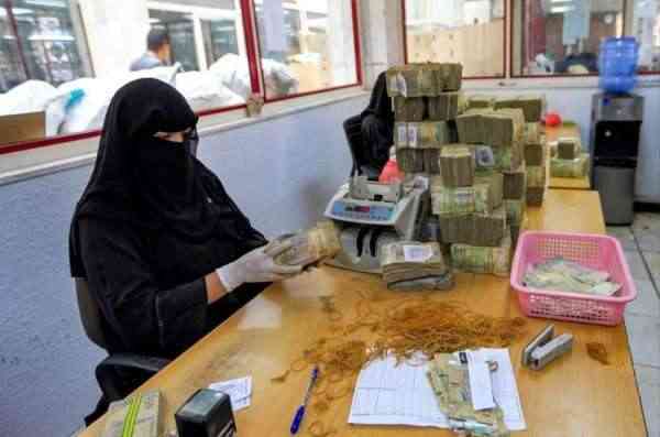 استقرار نسبي في أسعار صرف الدولار والريال السعودي .. والأنظار تتجه صوب الوديعة السعودية الإماراتية