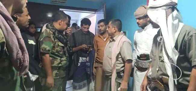 مدير أمن شبوة يلتقي جندي وهو يلفظ أنفاسه الأخيرة ويقدم له هذا الوعد
