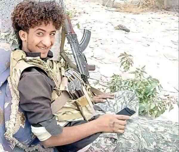 قناص حوثي يقتل جندي شمال الضالع