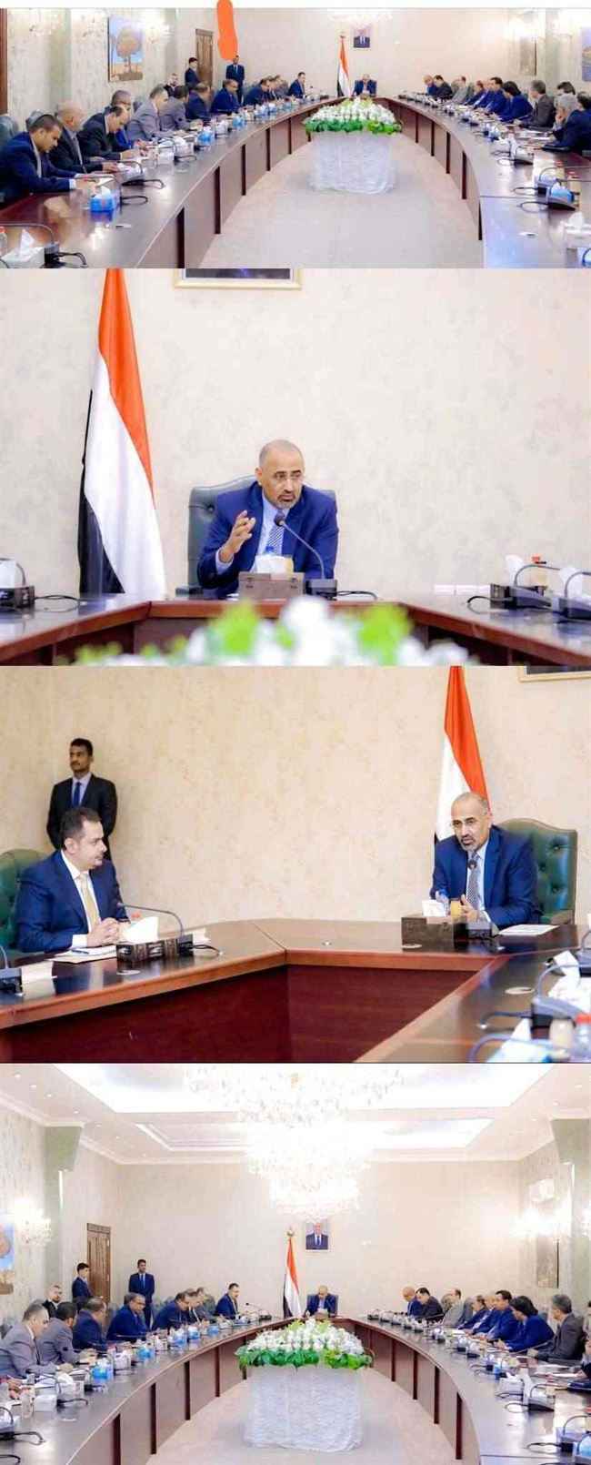 شدد على سرعة عودة الوزراء إلى عدن وفتح مقراتهم.. الزبيدي للحكومة: العمل من الخارج لم يعد مقبولا