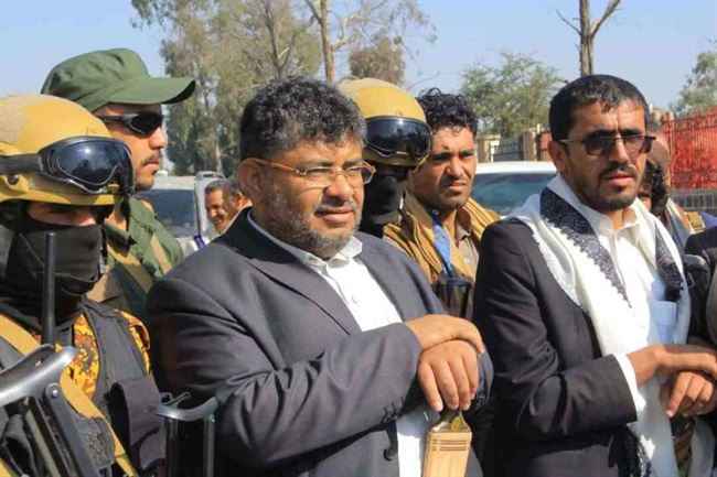 كواليس لقاءات القضاة بقيادة الحوثي وتهديدهم من قبل الأخير.. أجبرهم على رفع الإضراب
