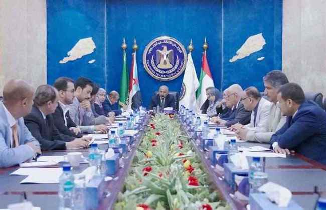 المجلس الانتقالي يفاجئ الجميع يعلن دعمه لوزير الكهرباء لهذا السبب