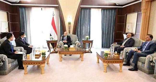 العليمي وطارق في لقاء مع الجانب الصيني.. تفاصيل