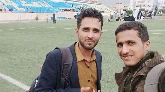 شاهد.. تعيين حوثي جديد لمشرفين مهمتهم التحرش بطالبات صنعاء وناشط يلتقط صورة لهم