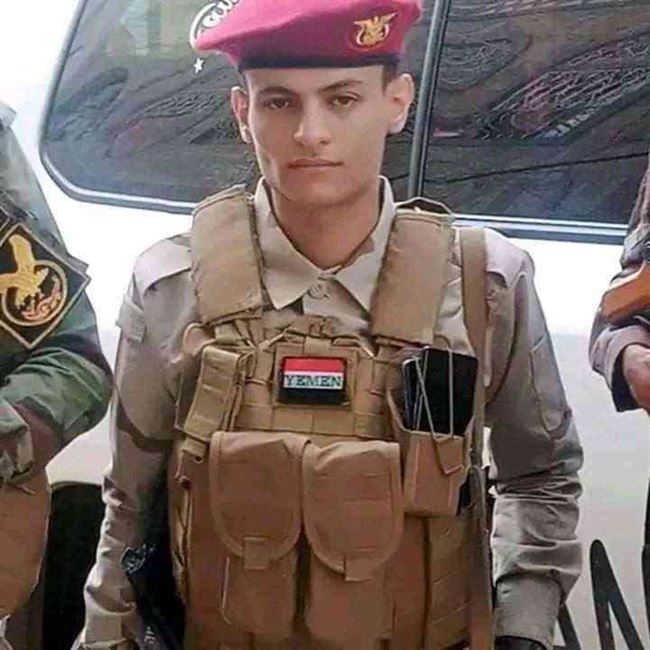 بأسلحة الدولة.. ورع الإصلاح يفجر حرب شوارع وإحراق اطقم في تعز.. تناحروا على سيارة قات