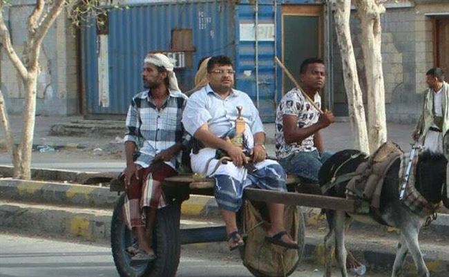 قيمتها نصف مليار.. قيادات حوثية تنهب معدات مقدمة من منظمة أممية