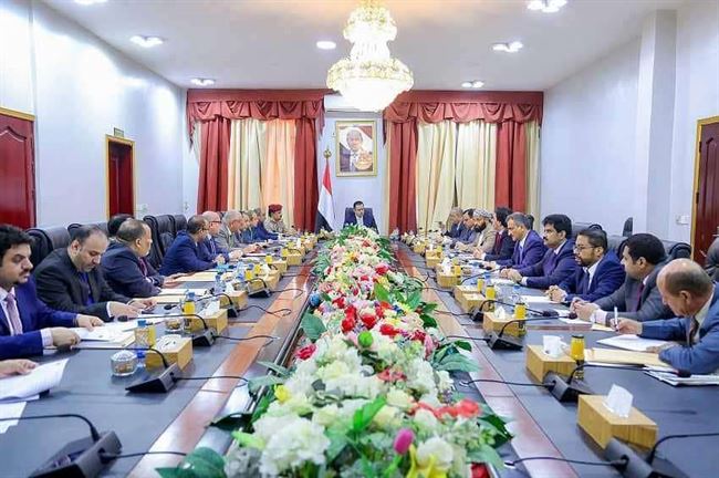 الحكومة تحذر الحوثي من التمادي الأخير.. استعدادات عسكرية حاسمة للشرعية في جبهات القتال