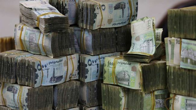 قيادي بالانتقالي: حاوية بداخلها 300 مليار ريال يمني مرمية في ميناء جدة منذ سنتين