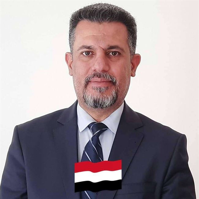 إعتداء وحشي على أكاديمي كبير بصنعاء.. صفع محمد علي الحوثي وكشف موعد توحدهم مع الإخوان