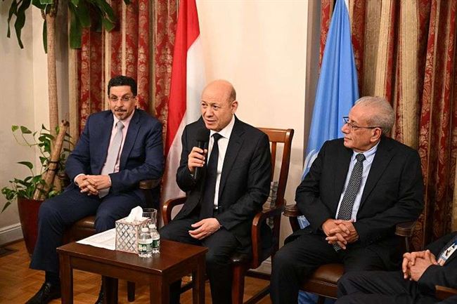 الرئاسي يشجع المغتربين بالانخراط في معركة ضد الإمامة لتجنيب اليمن عودته للعبودية