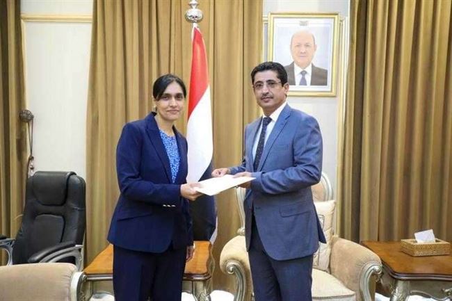 اليمن يعتمد أول سفيرة بريطانية لديها.. في أول تصريح لها: أريد المساعدة بهذا الأمر