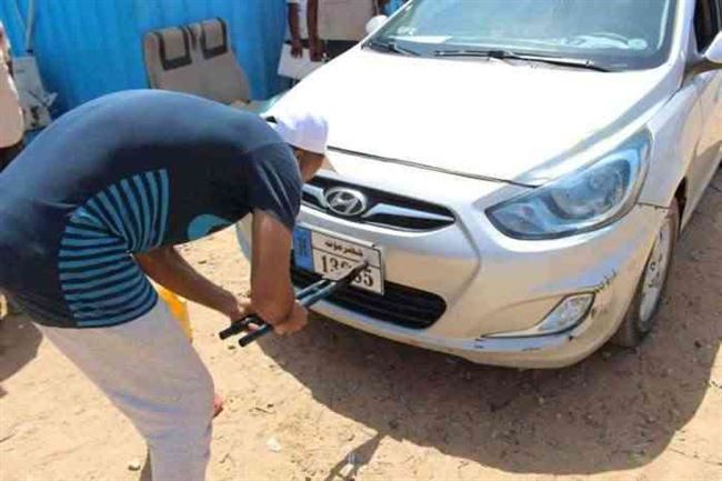 البدء بتنفيذ الحملة الأمنية لترقيم المركبات والدراجات النارية بالمكلا
