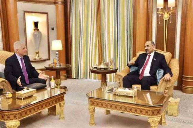 الزُبيدي يستعرض مع السفير الروسي التقدم في تنفيذ اتفاق الرياض