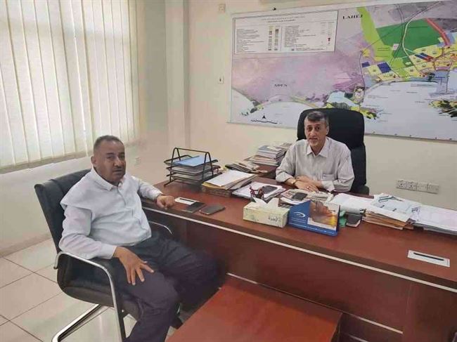 ضرائب عدن تضع حلول لمشاكل رجال المال والأعمال
