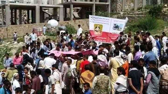تعز.. تشييع جثمان مهدي وماتزال منازله محتلة من قبل قيادة الإخوان