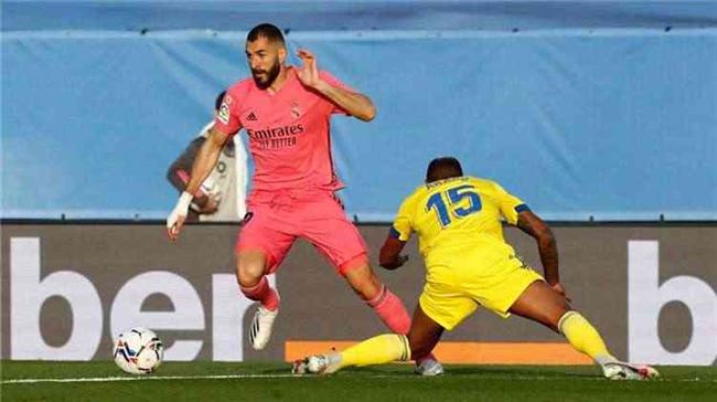 قبل أسبوع من موقعة الكلاسيكو.. قادش يحقق فوزاً تاريخياً على ريال مدريد