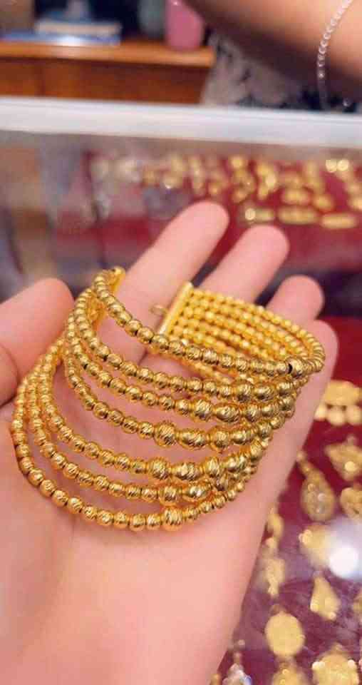 سعر جرام الذهب عيار 21 بالأسواق اليمنية