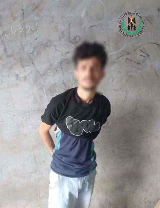 سرقها وباعها بـ7 آلاف سعودي وفشل بتوصيله إلى المشتري.. تفاصيل استعادة مركبة بعدن وصور