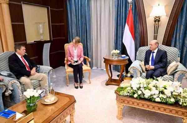 المجلس الرئاسي يحمل الحوثي مسؤلية تبعات فشل الهدنة